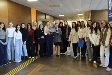 Geleceğin Kadın Liderleri ARELKAM ile Güçleniyor